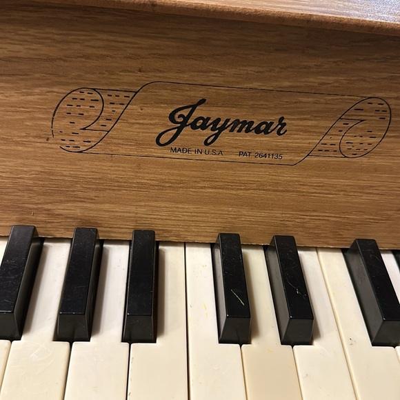 Vintage Jaymar Wooden Toy Piano 25 Keys – Classic Children’s Musical Instrument - Picture 8 of 8
